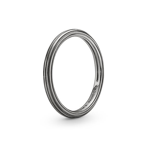 Sleek Minimalist Silver Band with Timeless Appeal