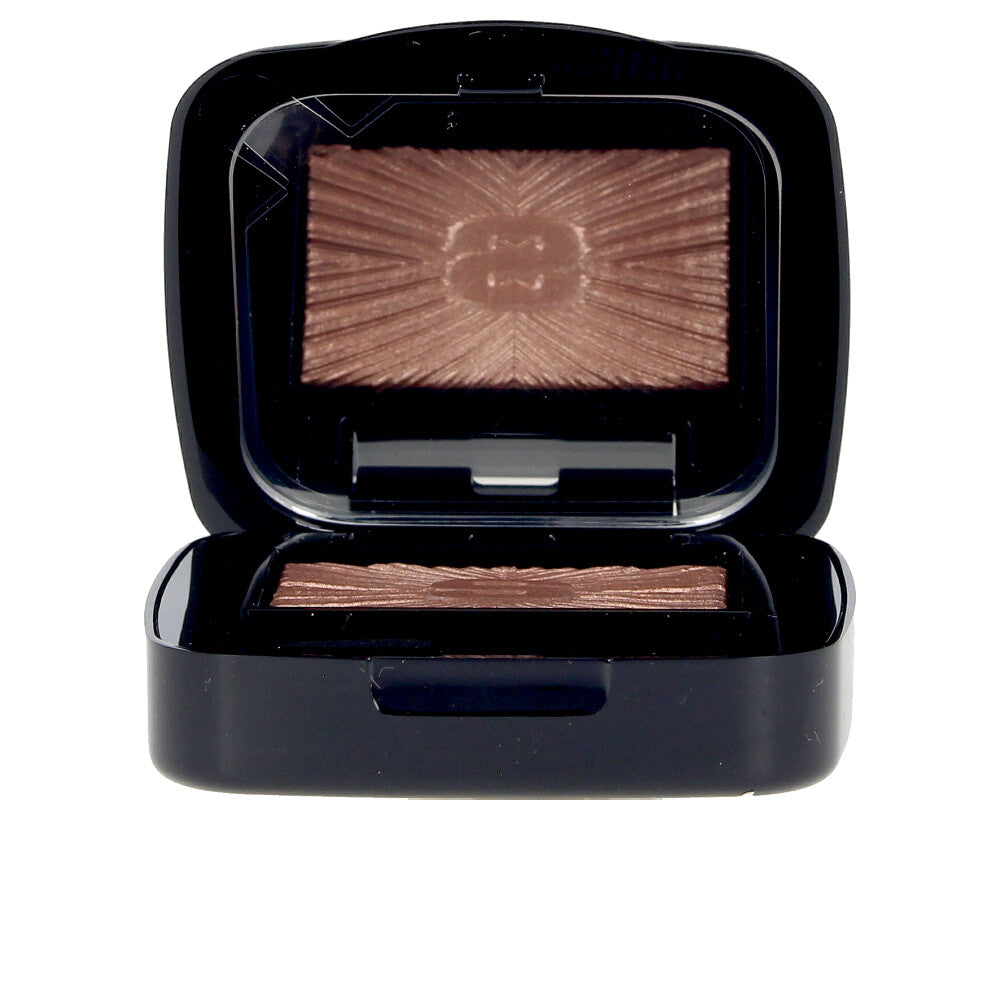 Compact powder single eye shadow in silky cream, 1.5 g, satin finish