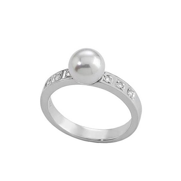 Timeless Elegance Pearl and Diamond Ring