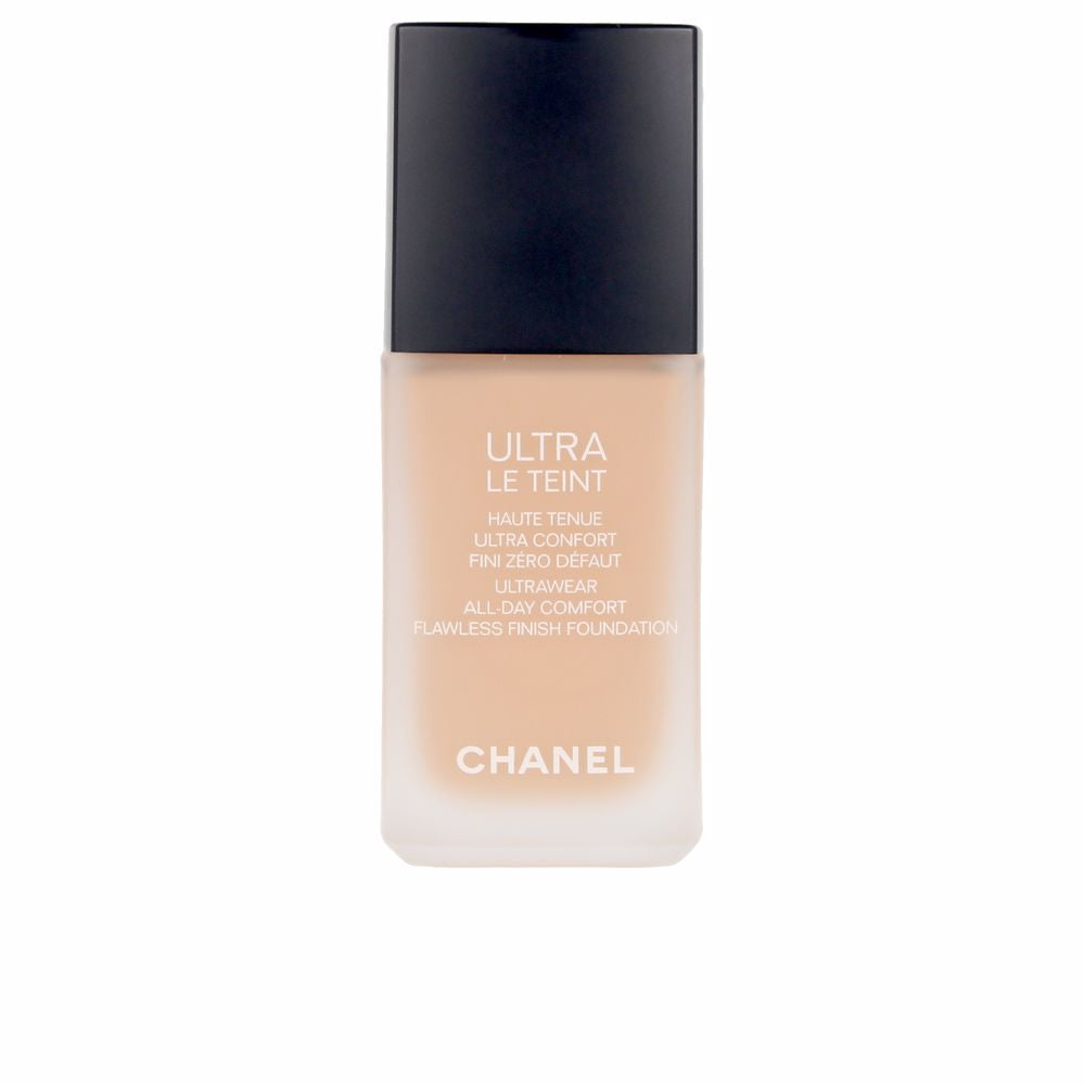 30 ml liquid foundation bottle, shade B40, sweat‑resistant finish, Unisex