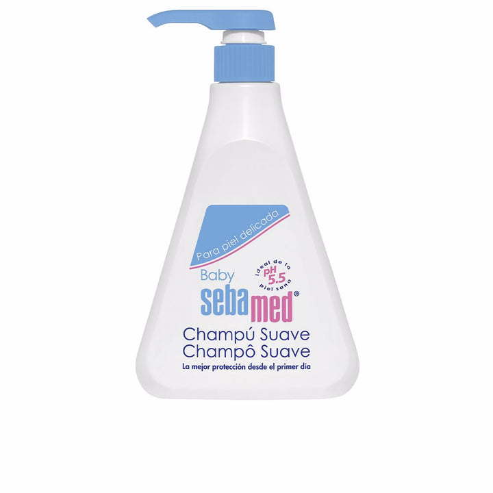 500 ml bottle of gentle chamomile baby shampoo, pH‑balanced Unisex formula