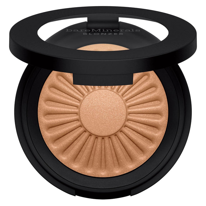 Compact powder blonzer with warm rose-bronze shade, 3.8 g compact
