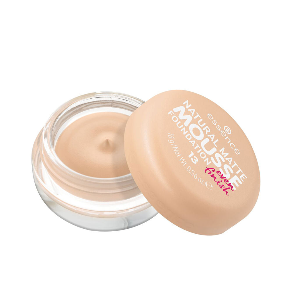 Compact 16 g natural matte mousse foundation, light-medium shade, Unisex
