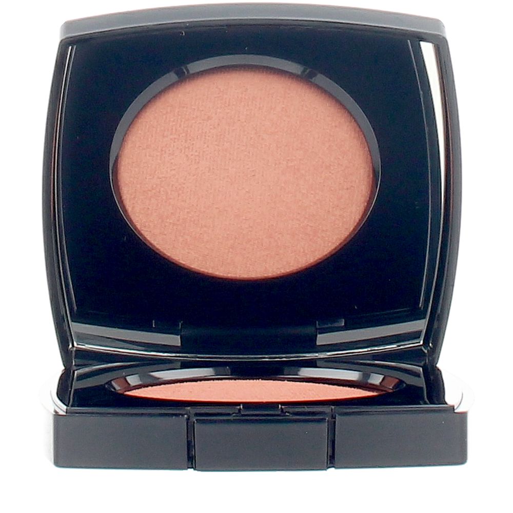 Compact cream blush in beige éclatant, 8 g, smooth textured surface