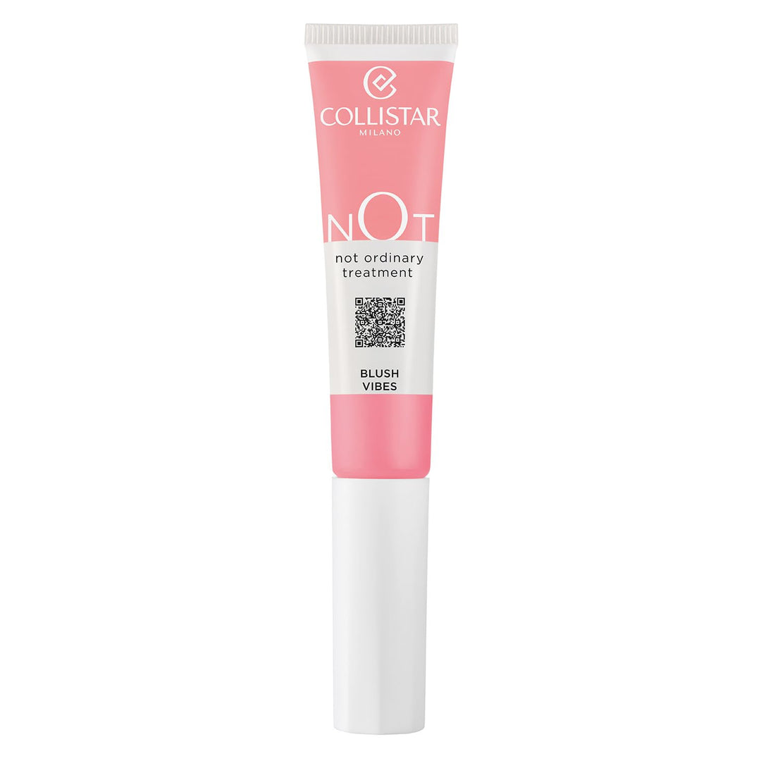 Collistar Compact fluid blush with sponge applicator, dewy sun-kissed finish in warm pink tones