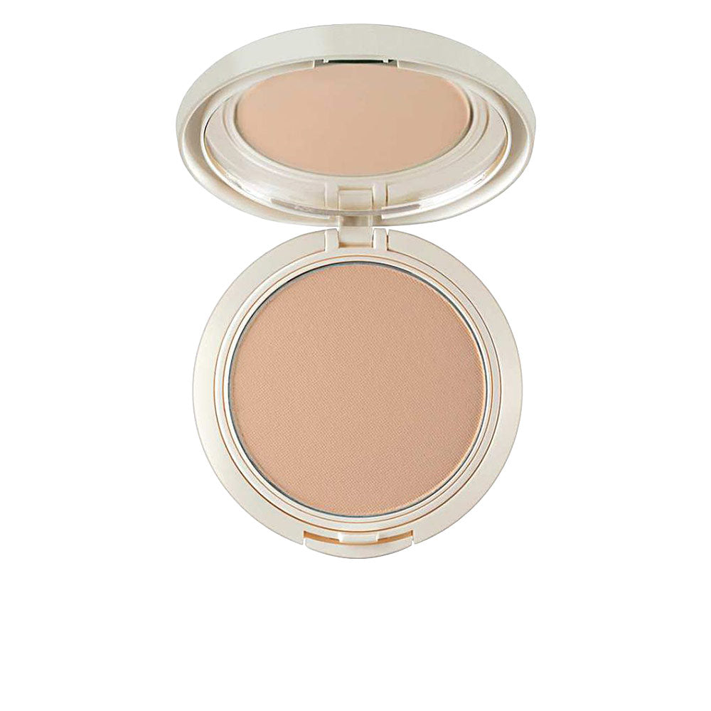 Compact powder foundation in shade 90‑light sand, matte finish, SPF50