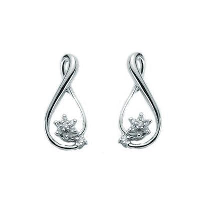 Timeless Silver Elegance with Sparkling Clarity